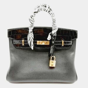 Hermes Birkin 25 Black Crocodile Leather
Rose Gold Hardware Handbag